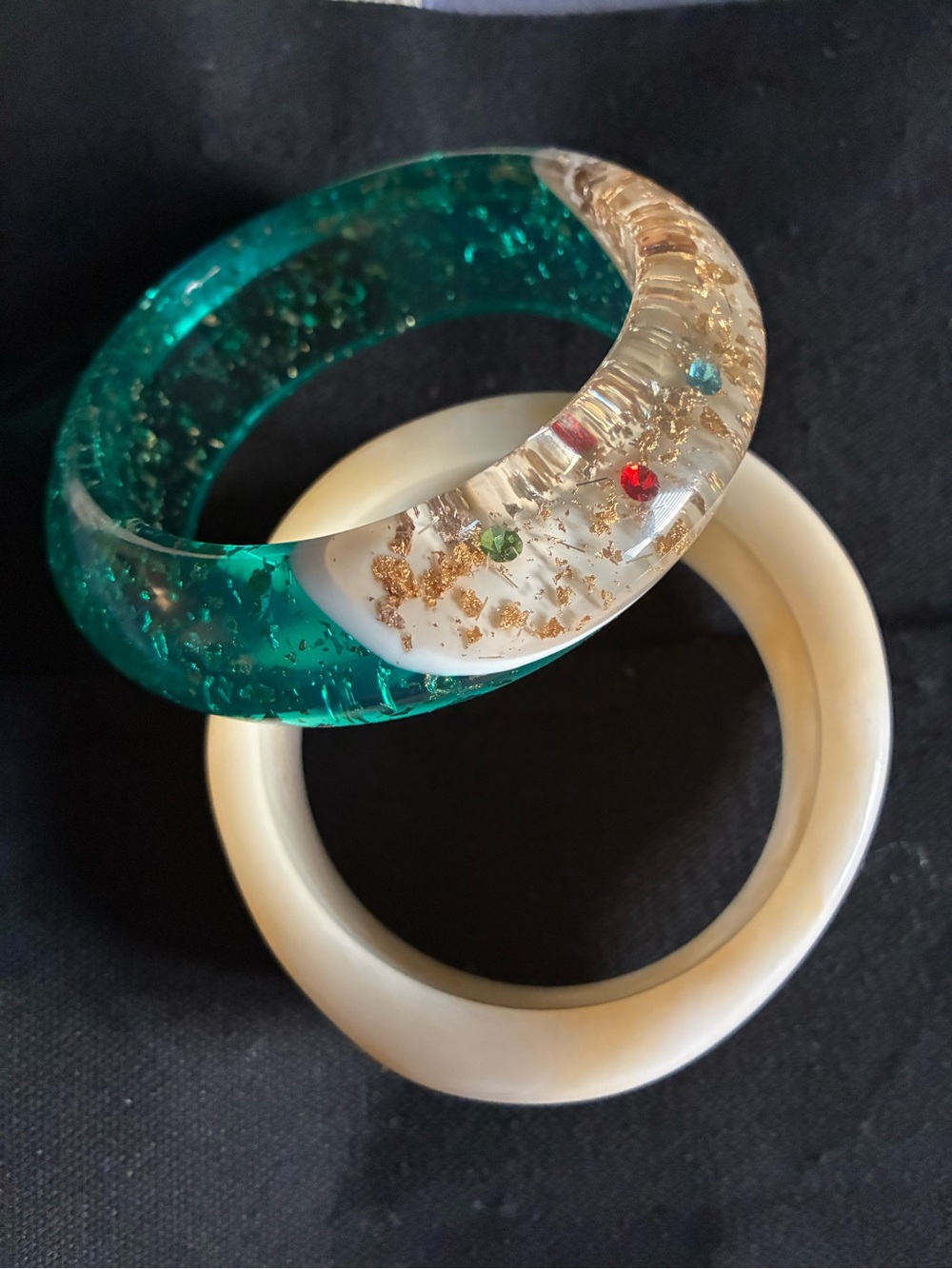 Resin Teal and White Bangle Bracelet with Gold Flakes
